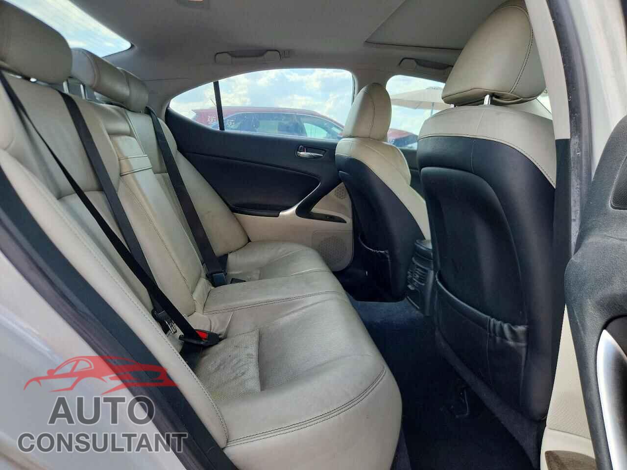 LEXUS IS 2010 - JTHCF5C2XA2032657