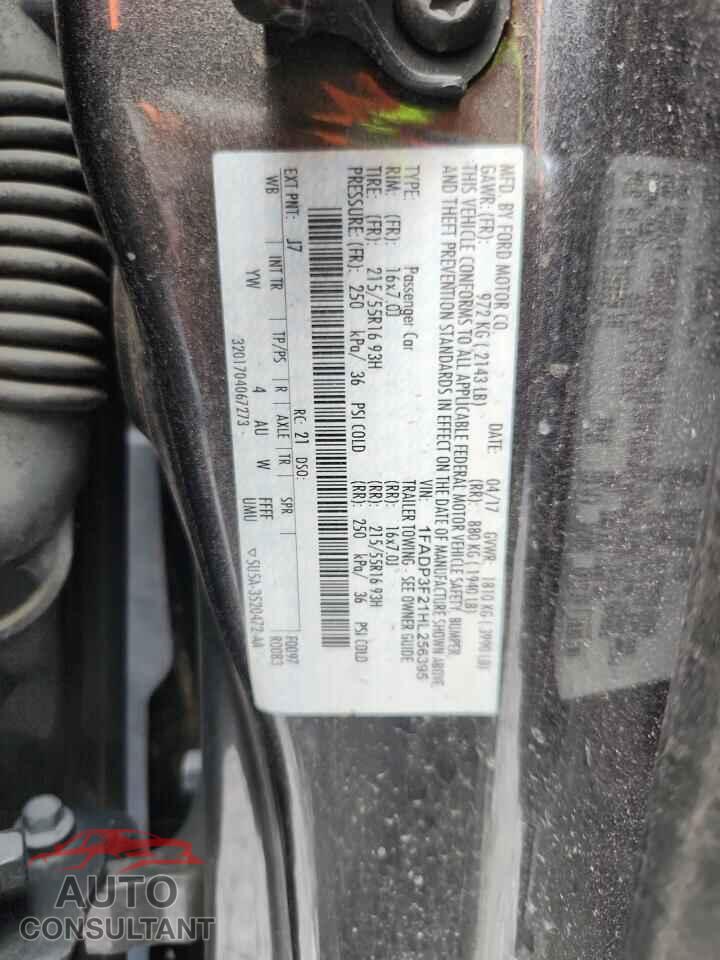 FORD FOCUS 2017 - 1FADP3F21HL256395