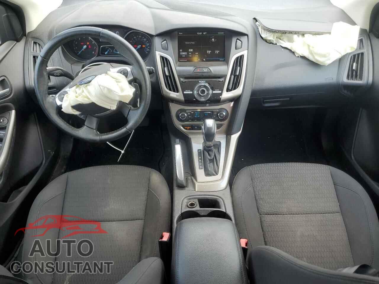 FORD FOCUS 2012 - 1FAHP3M24CL266240