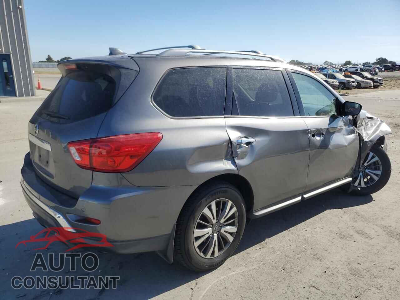 NISSAN PATHFINDER 2019 - 5N1DR2MN4KC601627
