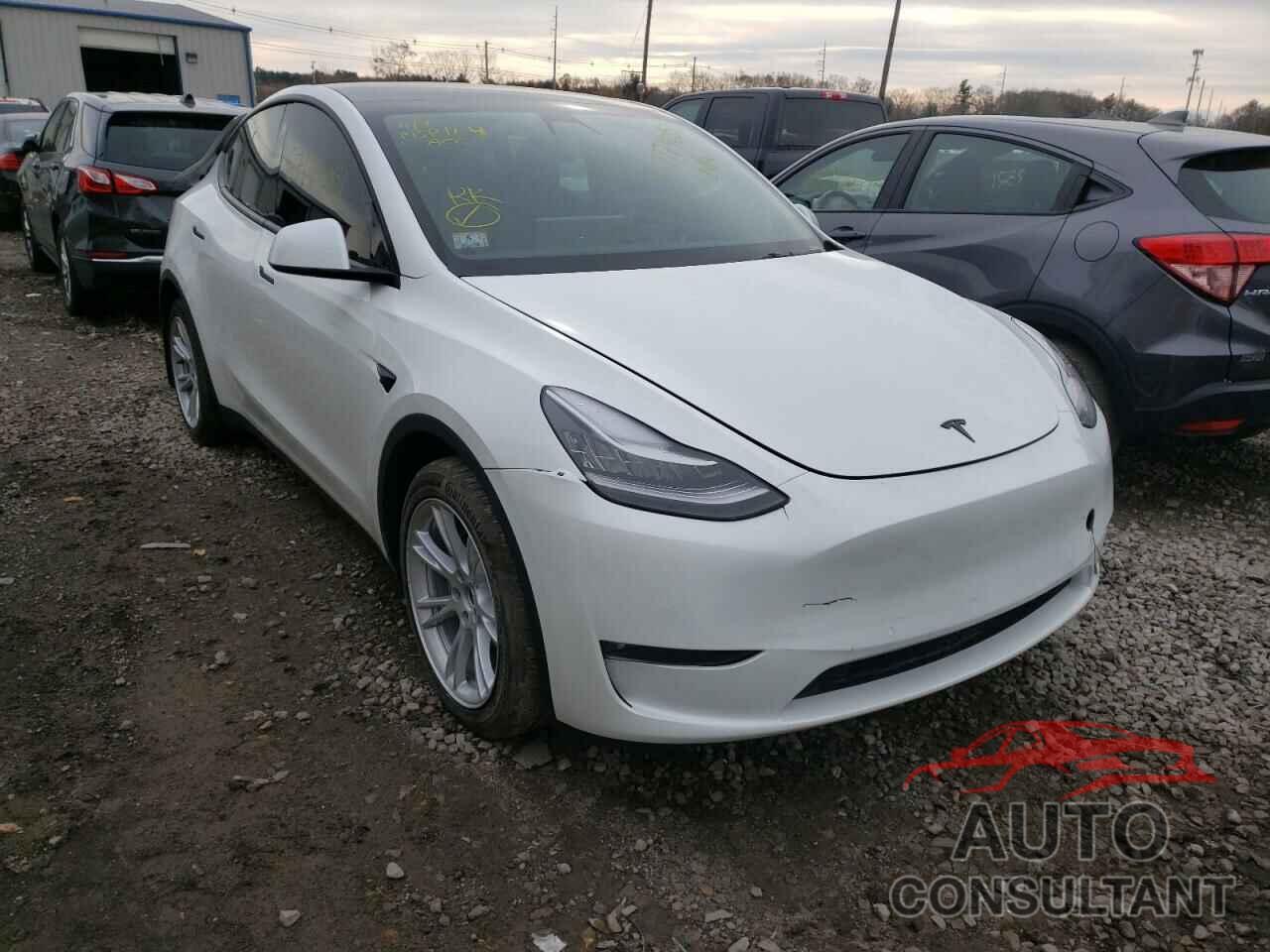 2021 MODEL Y TESLA