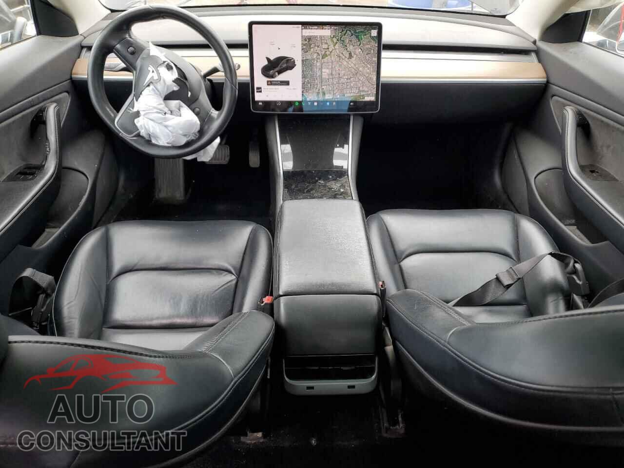 TESLA MODEL 3 2019 - 5YJ3E1EB2KF415033