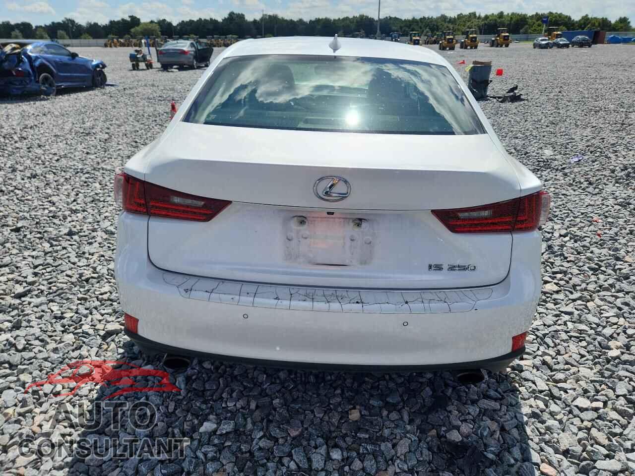 LEXUS IS 2014 - JTHBF1D26E5016625