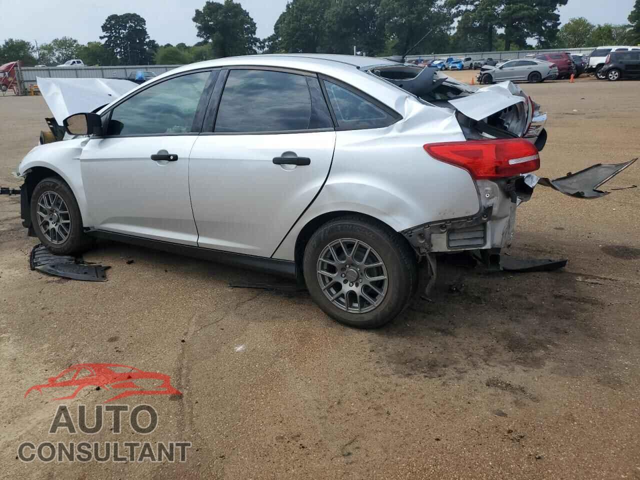 FORD FOCUS 2015 - 1FADP3E20FL287300