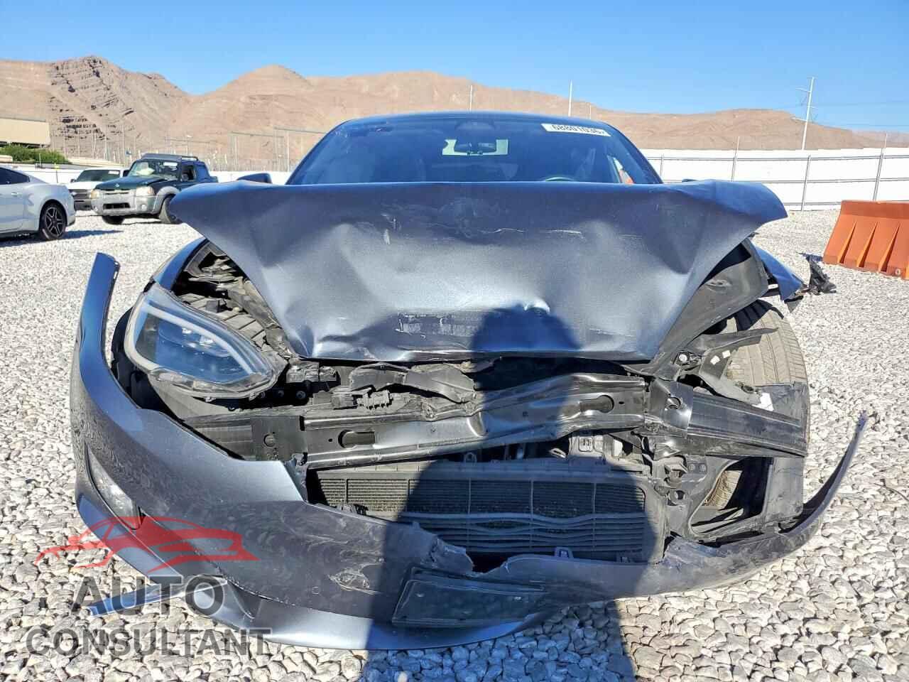 TESLA MODEL S 2018 - 5YJSA1E23JF276116