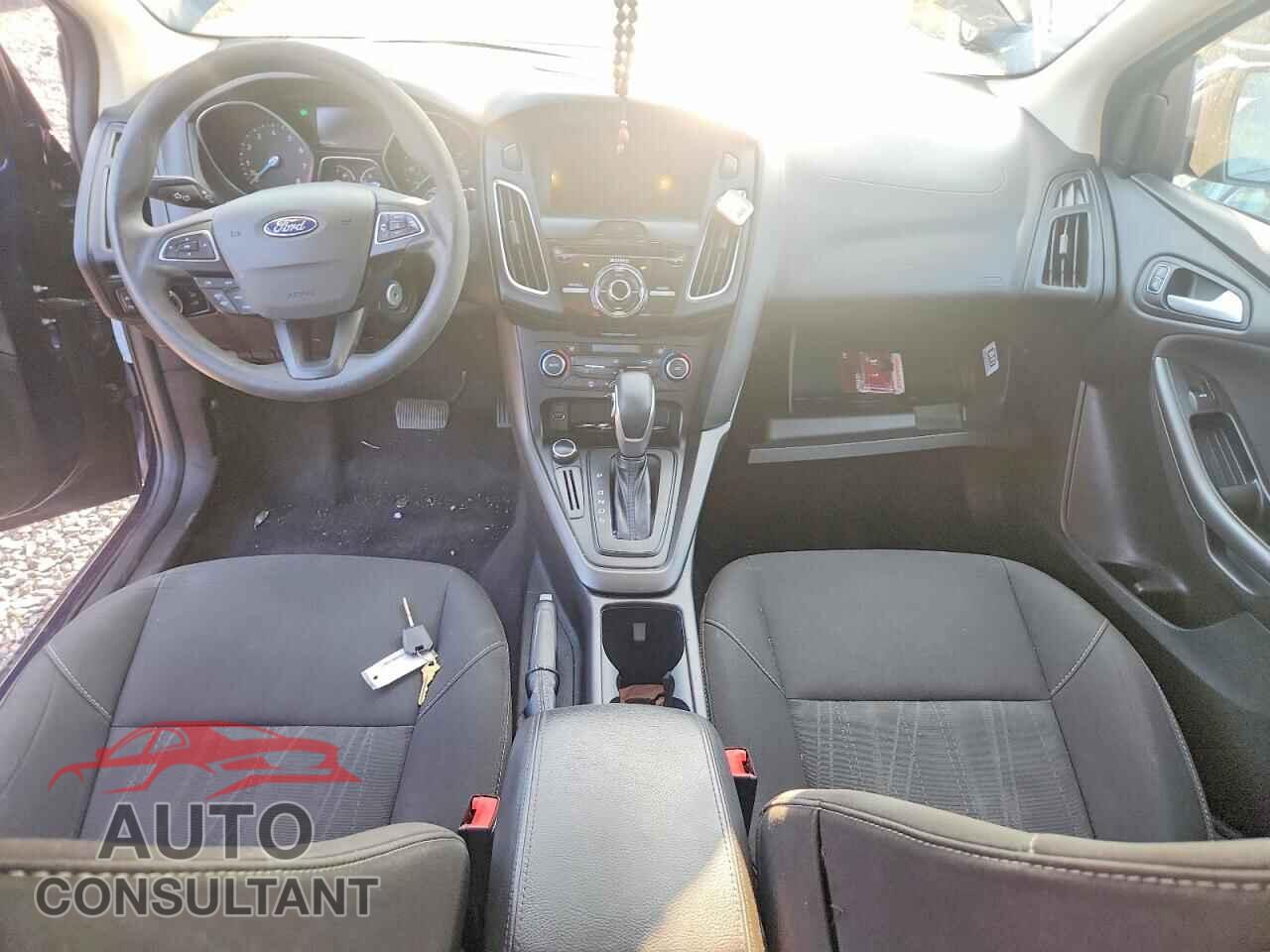 FORD FOCUS 2017 - 1FADP3H2XHL206138