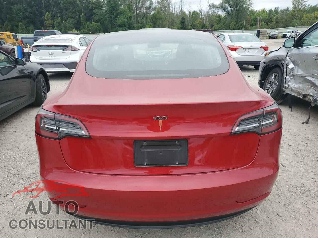 TESLA MODEL 3 2023 - 5YJ3E1EA5PF689468