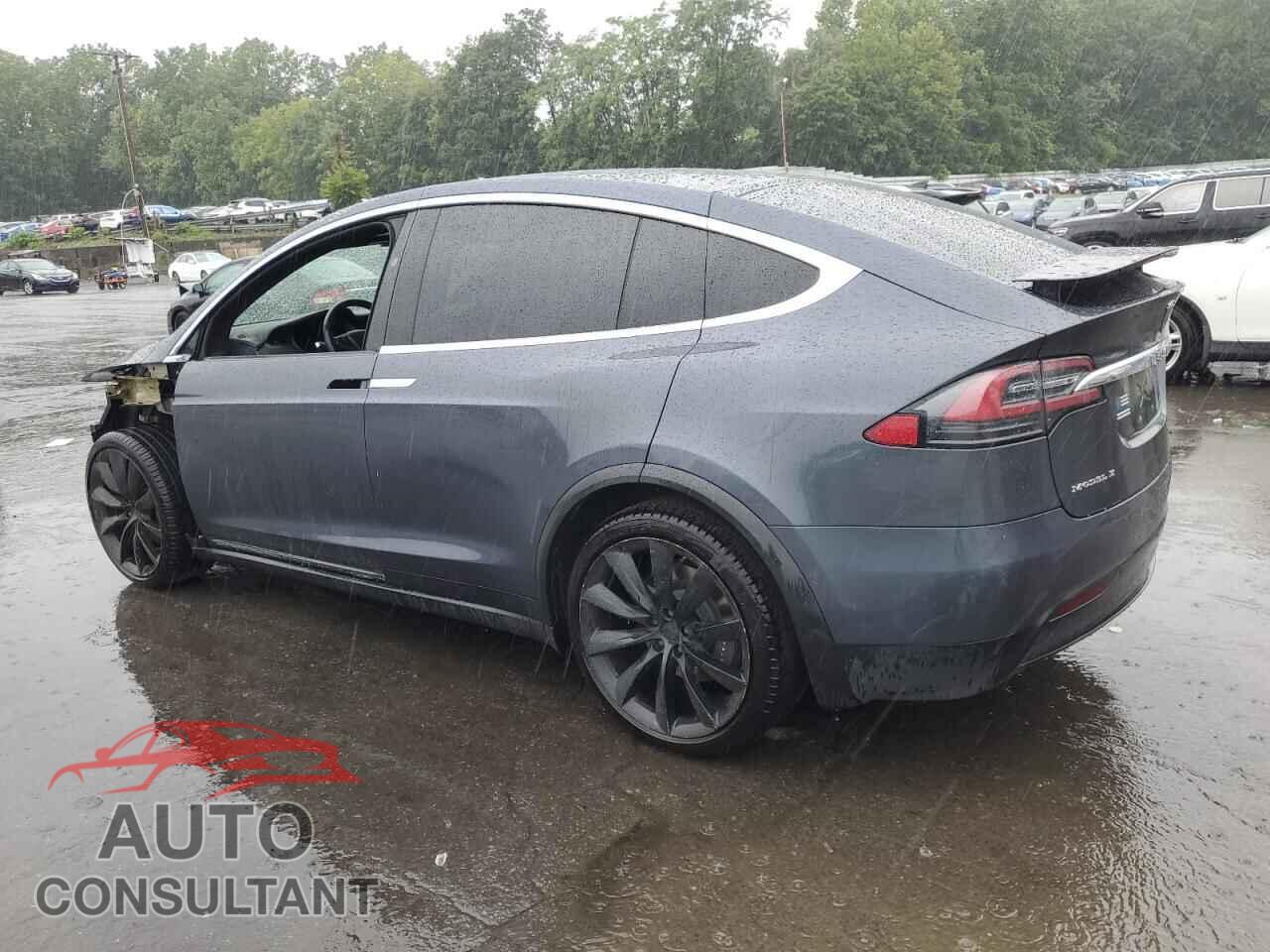 TESLA MODEL X 2018 - 5YJXCBE22JF120512