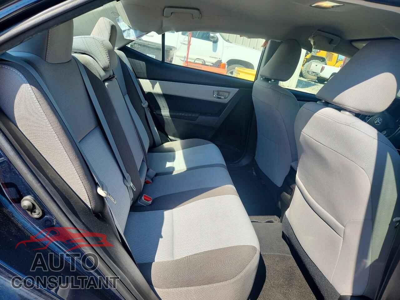 TOYOTA COROLLA 2018 - 5YFBURHE6JP819829