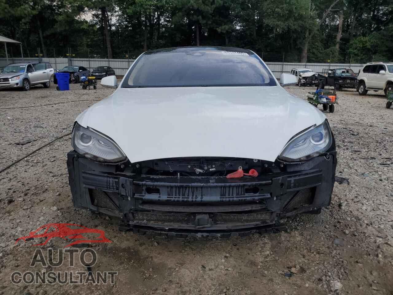 TESLA MODEL S 2015 - 5YJSA1S24FF082786