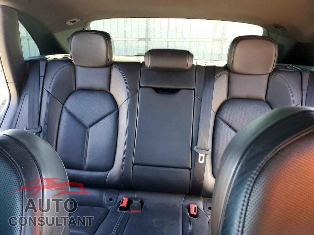 PORSCHE MACAN 2018 - WP1AB2A54JLB34741