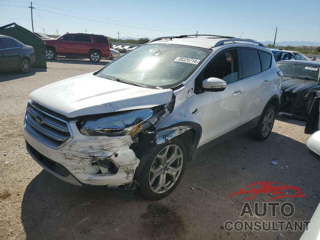 FORD ESCAPE 2017 - 1FMCU0J94HUE48305