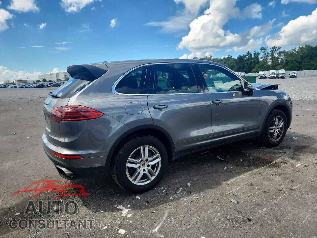 PORSCHE CAYENNE 2018 - WP1AA2A21JKA01255