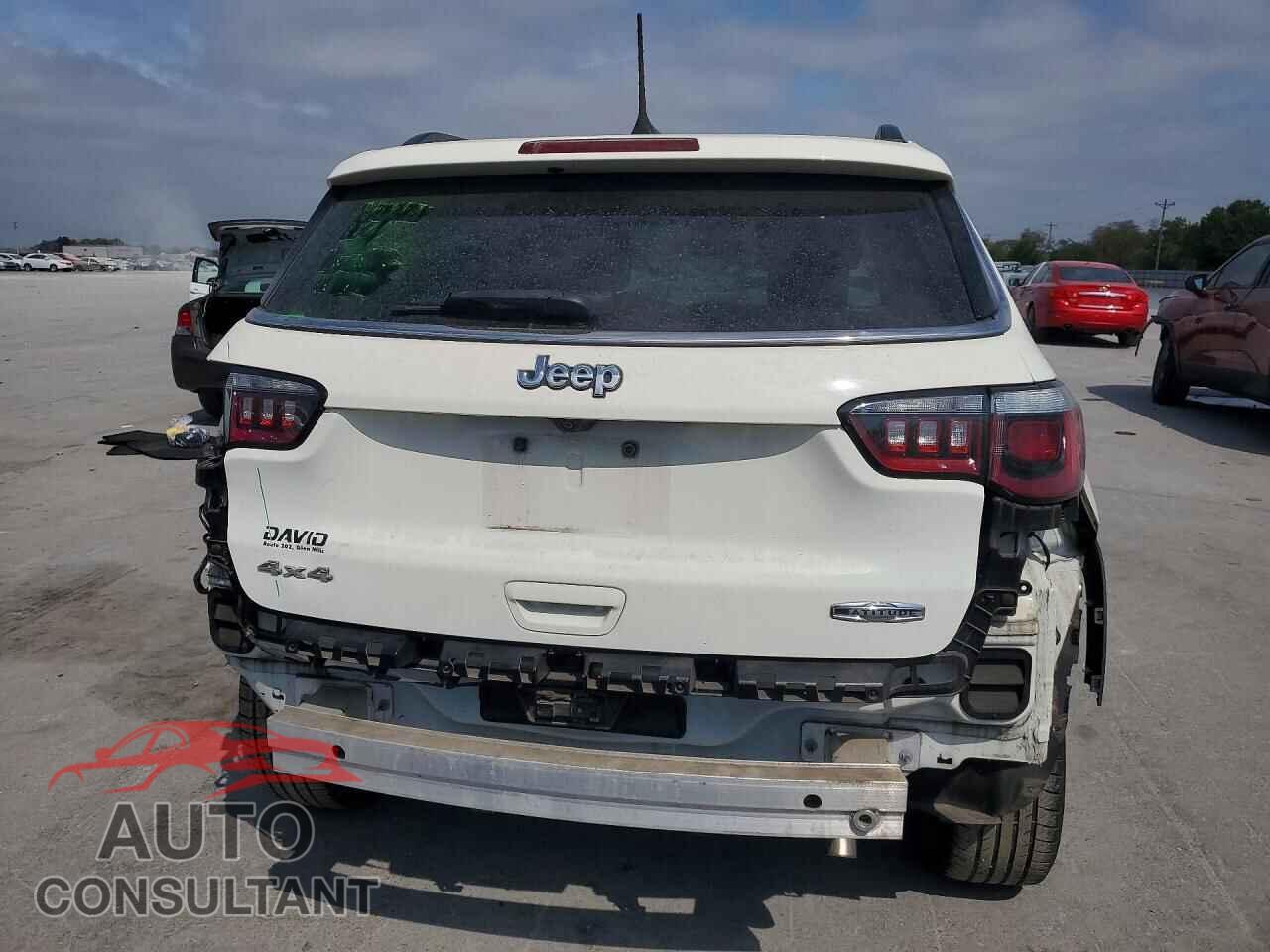 JEEP COMPASS 2019 - 3C4NJDBB3KT812844