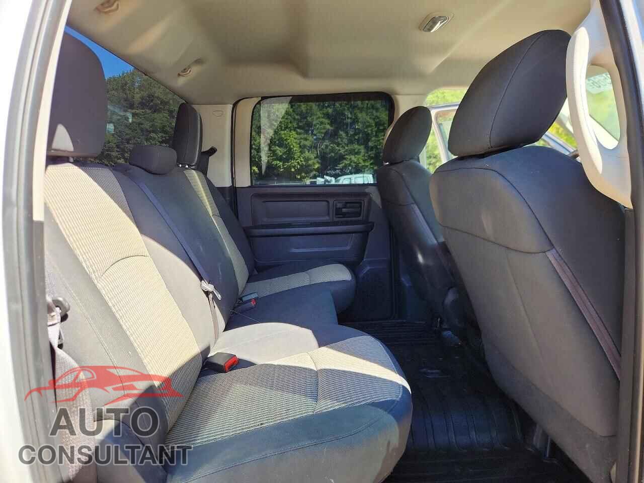 DODGE RAM 1500 2012 - 1C6RD7KT6CS310617