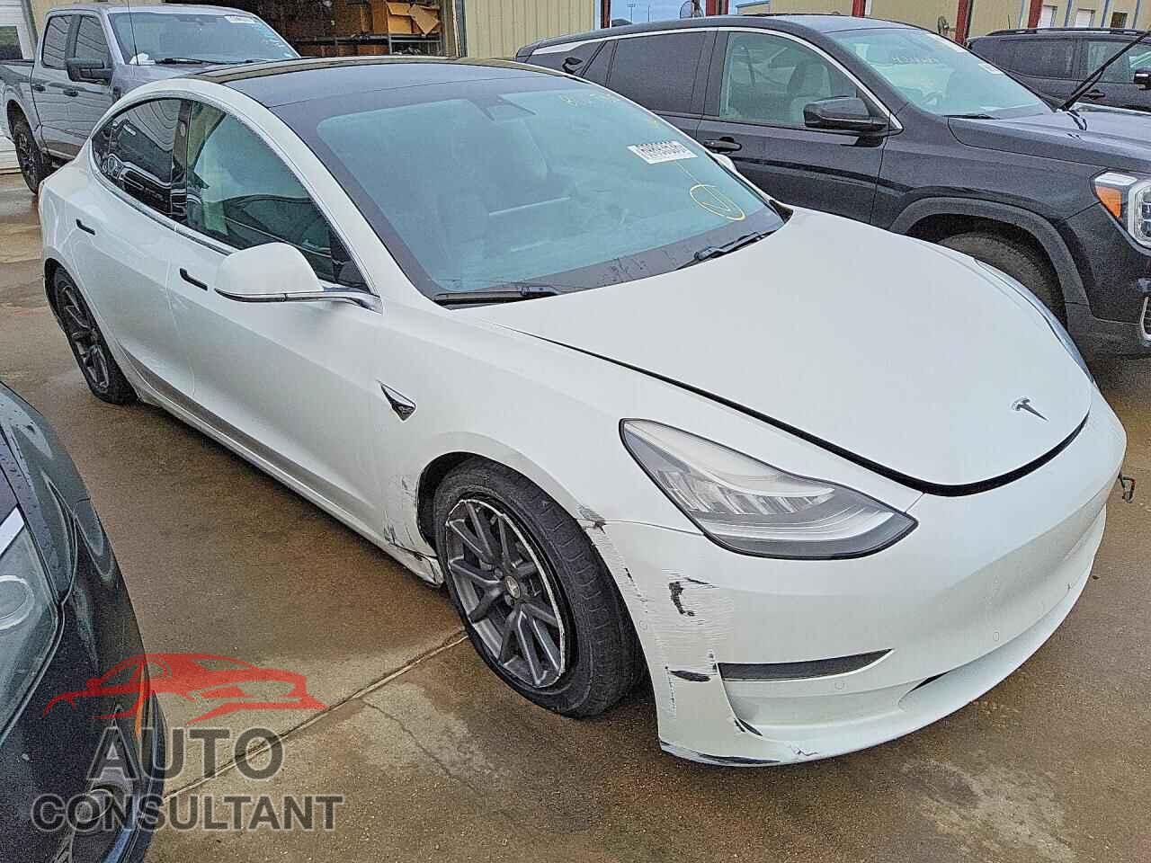 TESLA MODEL 3 2019 - 5YJ3E1EA9KF426540