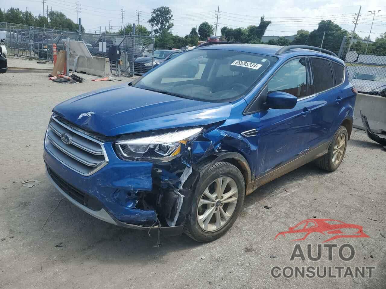 FORD ESCAPE 2017 - 1FMCU0GDXHUE85841