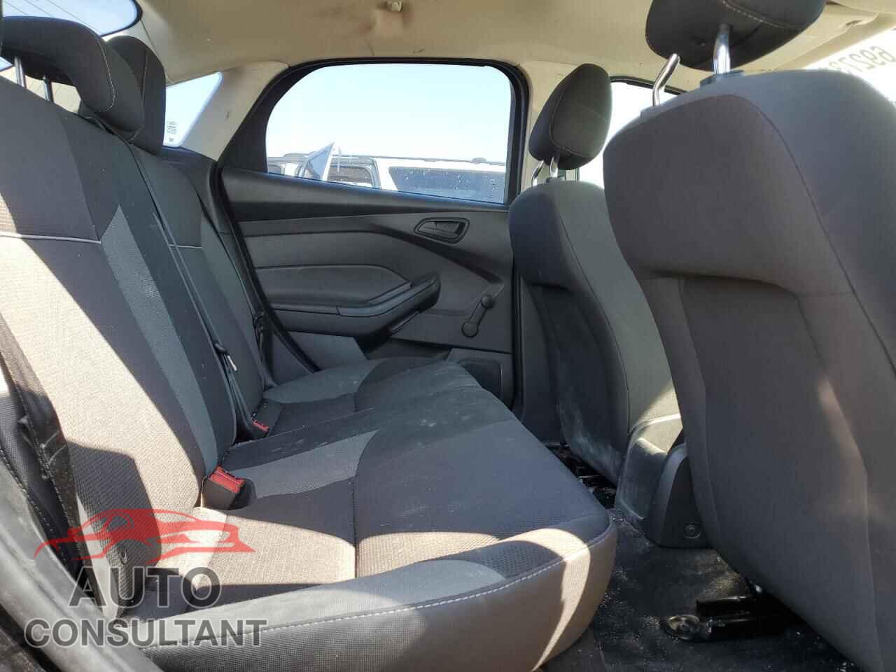 FORD FOCUS 2013 - 1FADP3E2XDL108337