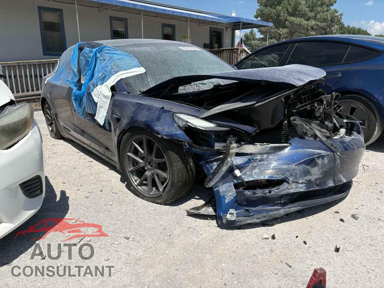TESLA MODEL 3 2021 - 5YJ3E1EB3MF961102