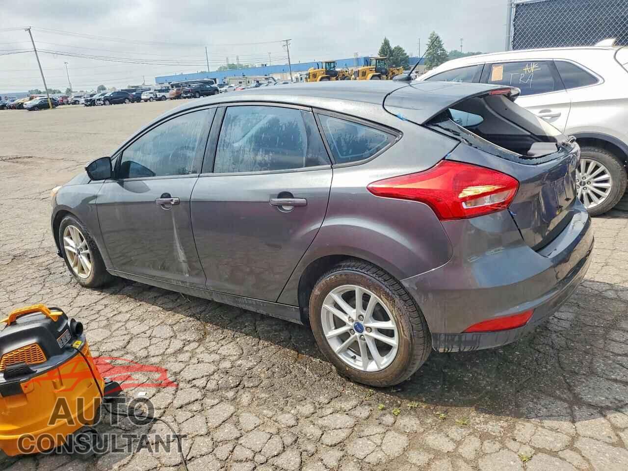 FORD FOCUS 2017 - 1FADP3K21HL302569