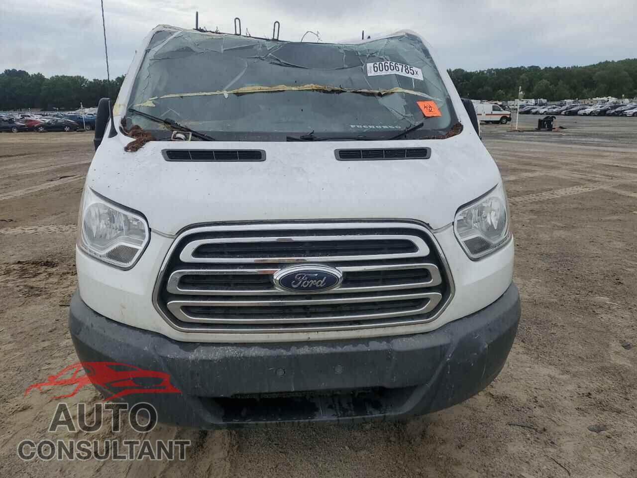 FORD TRANSIT 2017 - 1FTYR1YM0HKA87159