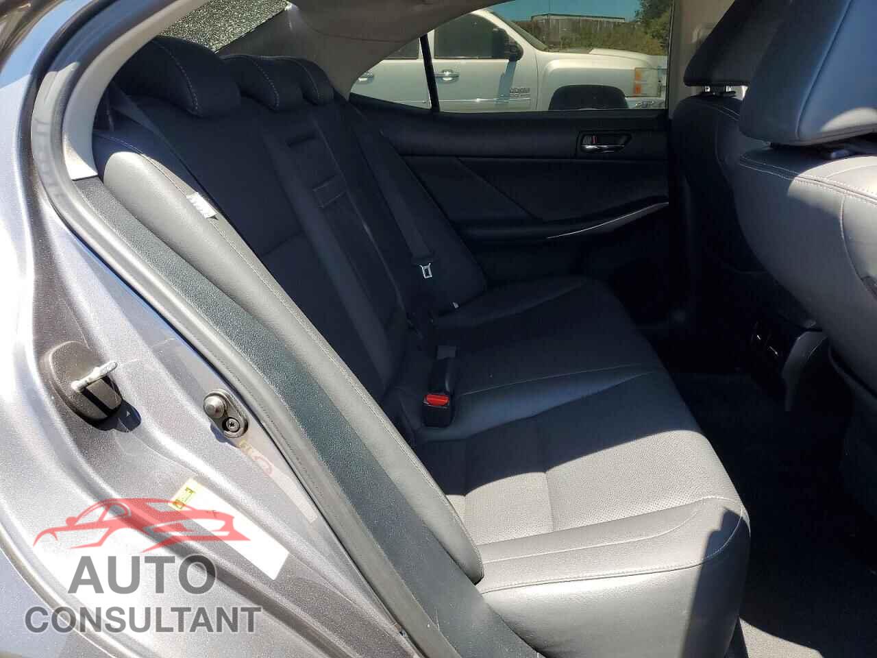 LEXUS IS 2015 - JTHBF1D28F5076150