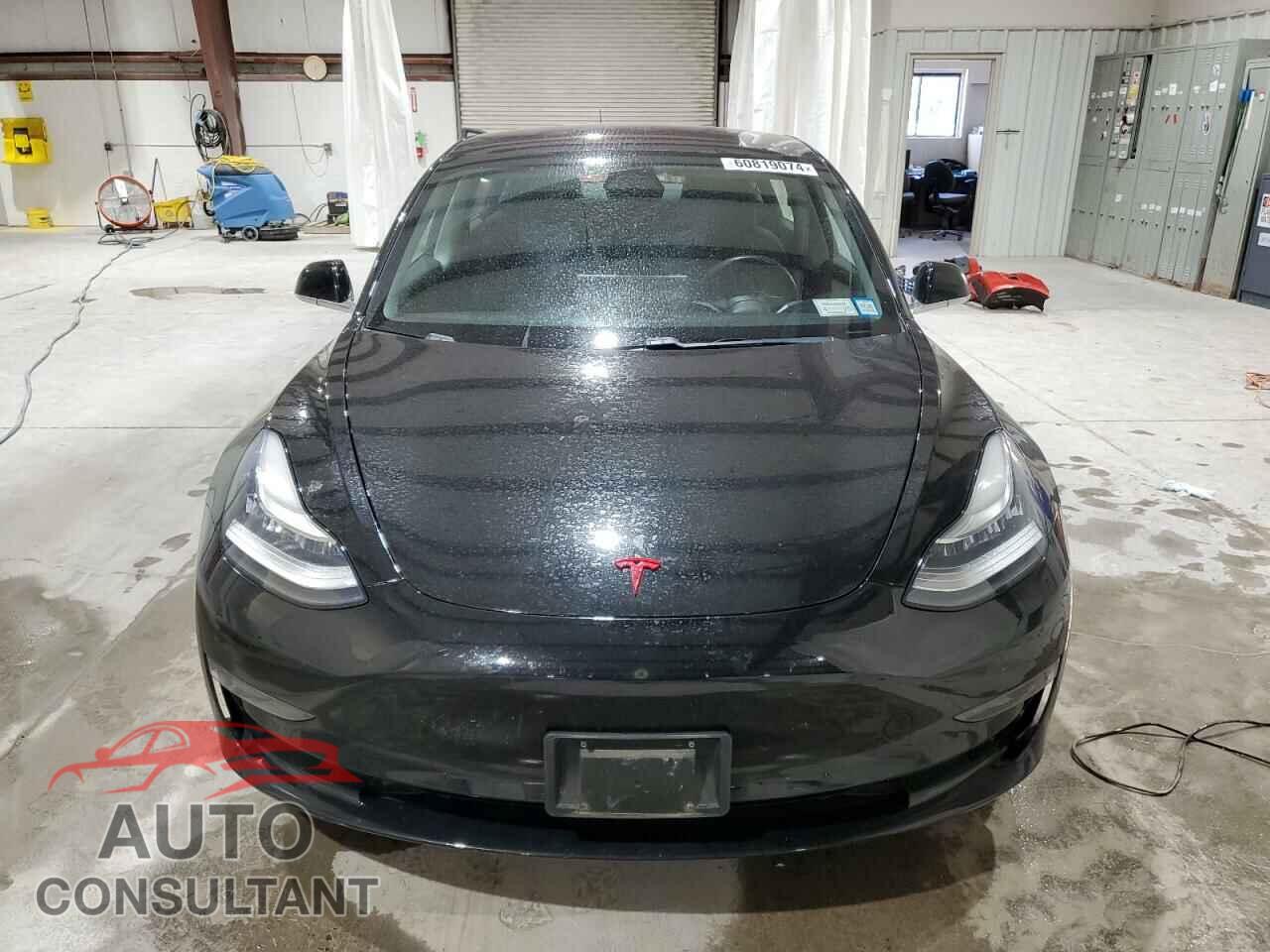 TESLA MODEL 3 2018 - 5YJ3E1EA7JF123397