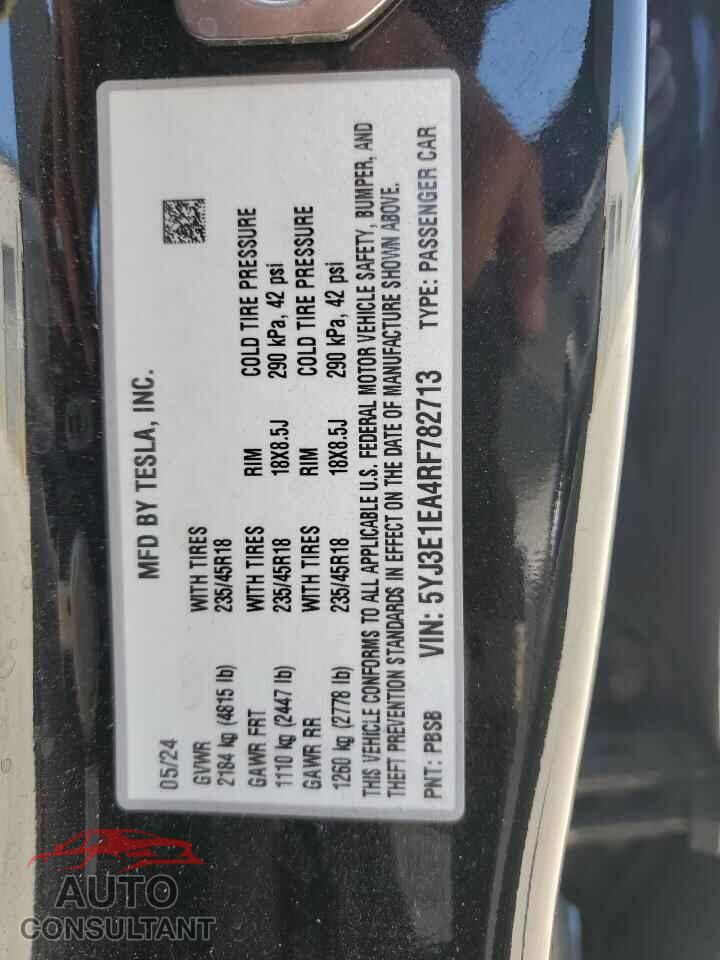 TESLA MODEL 3 2024 - 5YJ3E1EA4RF782713