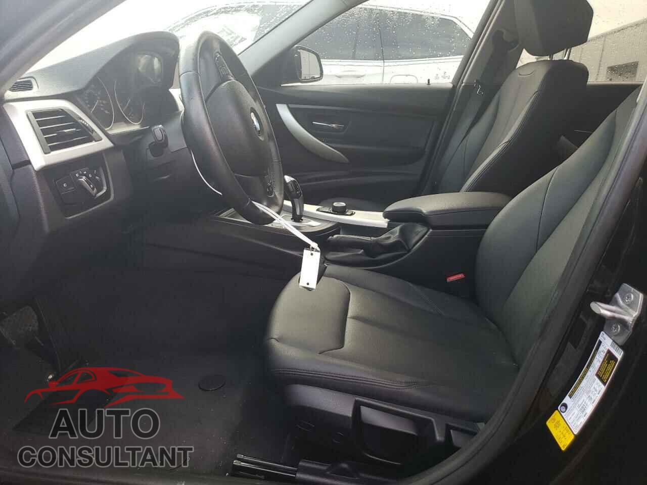 BMW 3 SERIES 2016 - WBA8E1G53GNU11897