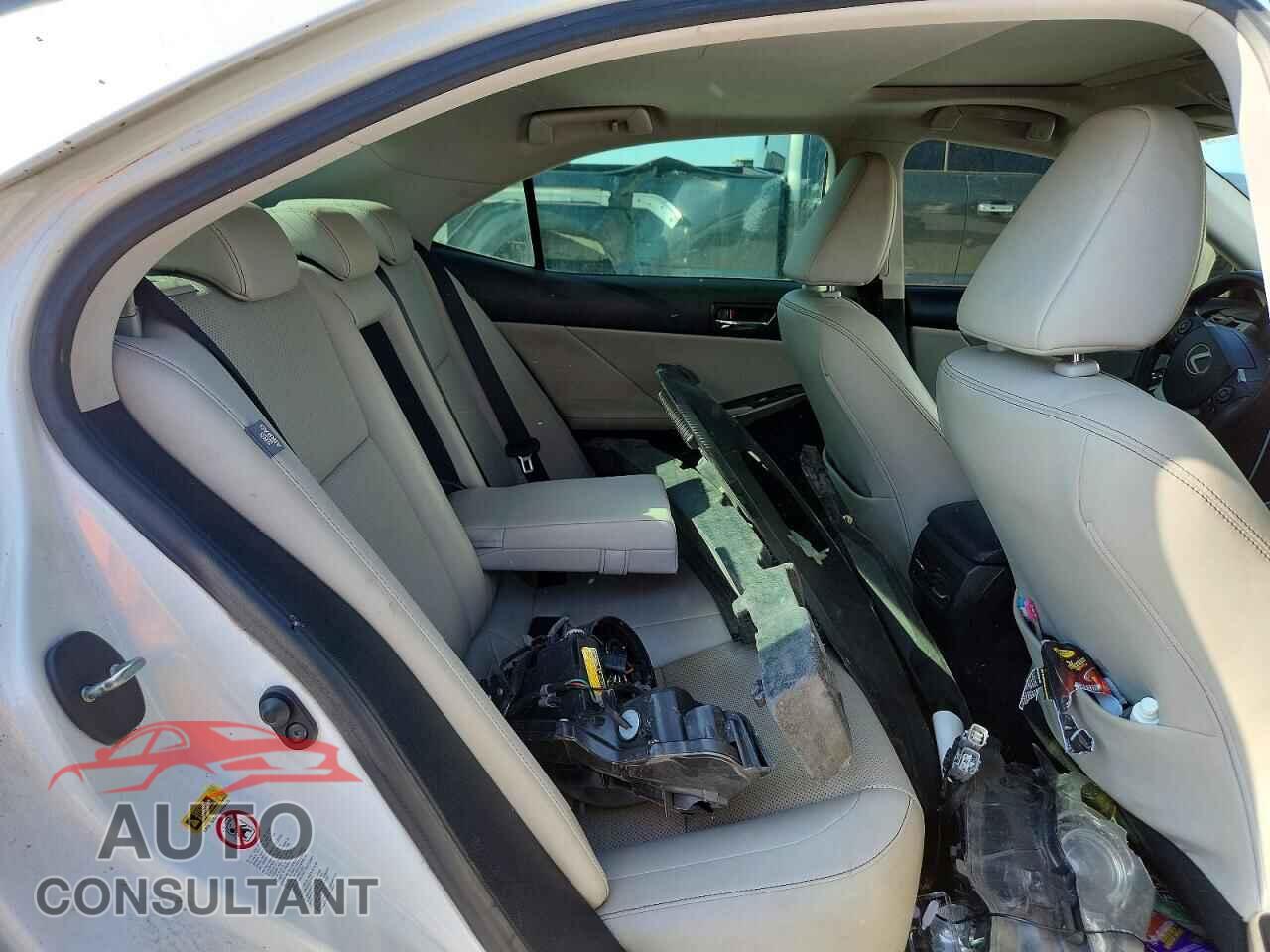 LEXUS IS 2014 - JTHBF1D23E5009034