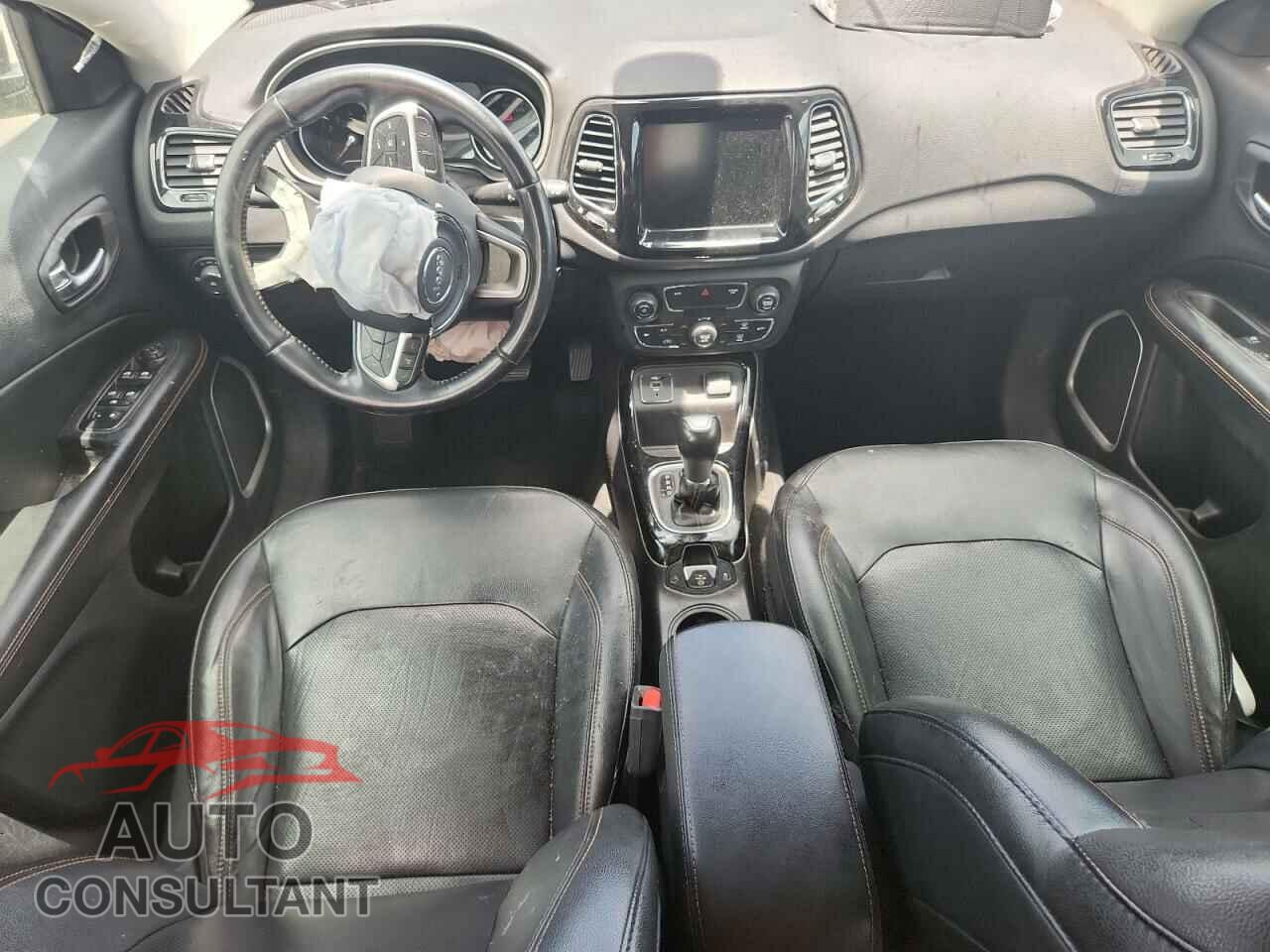 JEEP COMPASS 2020 - 3C4NJCCB9LT150679