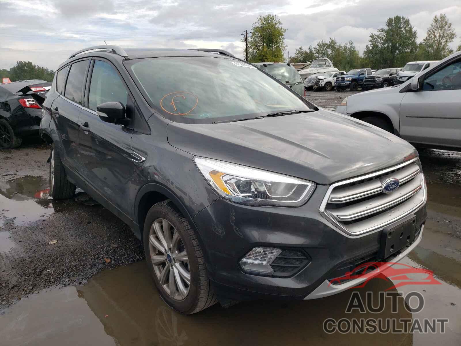 FORD ESCAPE 2017 - 1FMCU9J96HUE55227