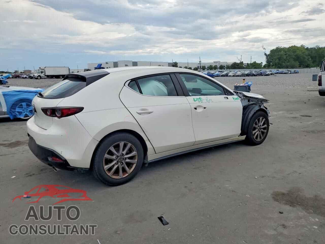 MAZDA 3 2021 - JM1BPAJL3M1310467