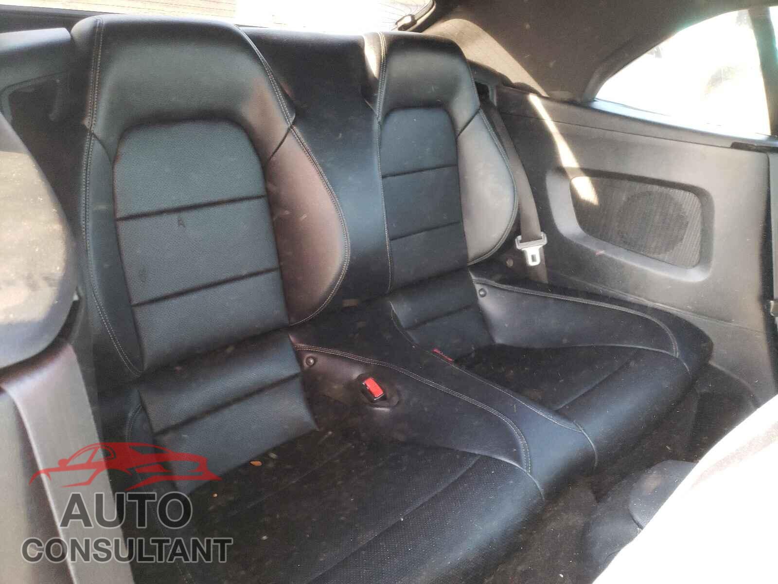FORD MUSTANG 2016 - 1FATP8UH7G5253665