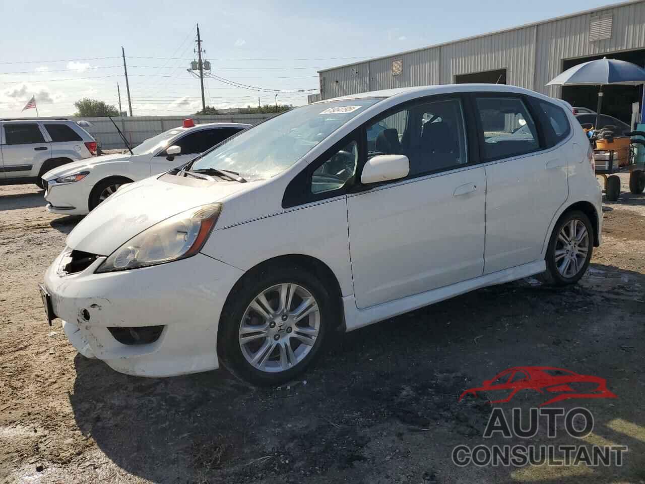 HONDA FIT 2011 - JHMGE8H53BC027112