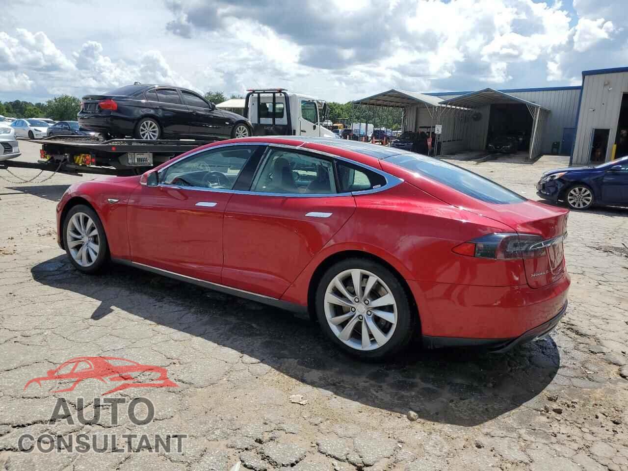 TESLA MODEL S 2013 - 5YJSA1CN6DFP20929