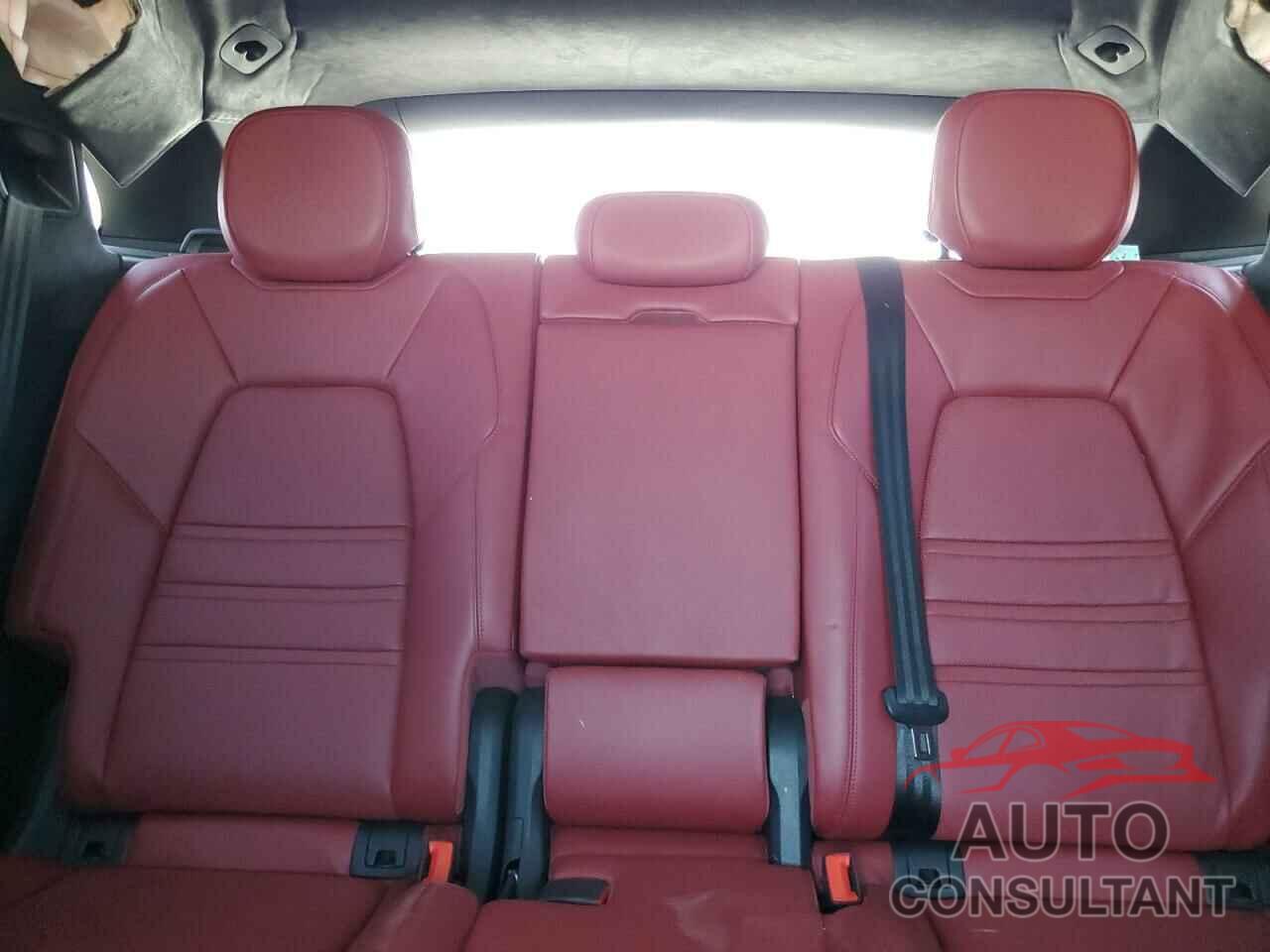 PORSCHE CAYENNE 2023 - WP1AF2AYXPDA20101