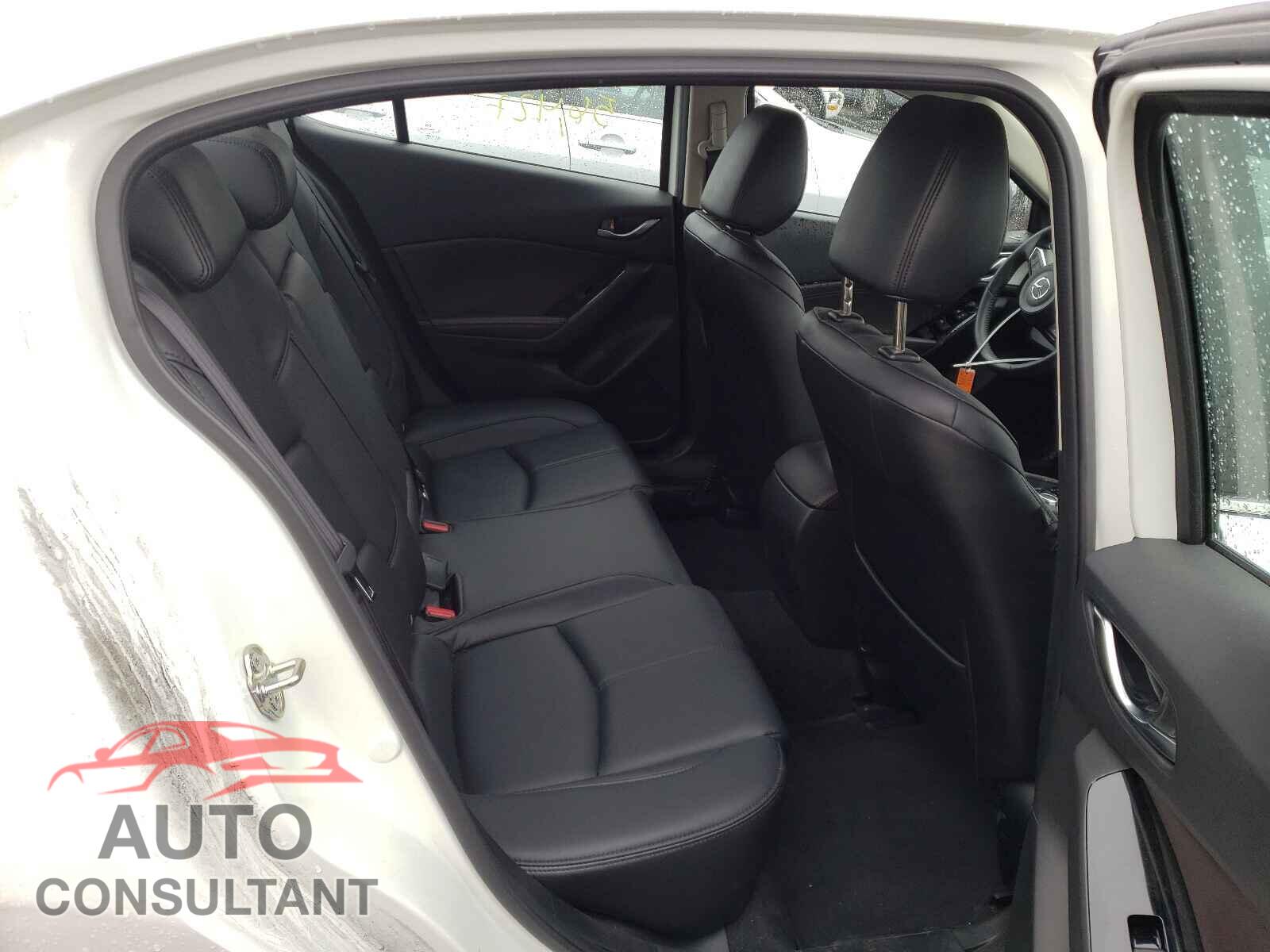 MAZDA 3 2017 - JM1BN1V7XH1140682