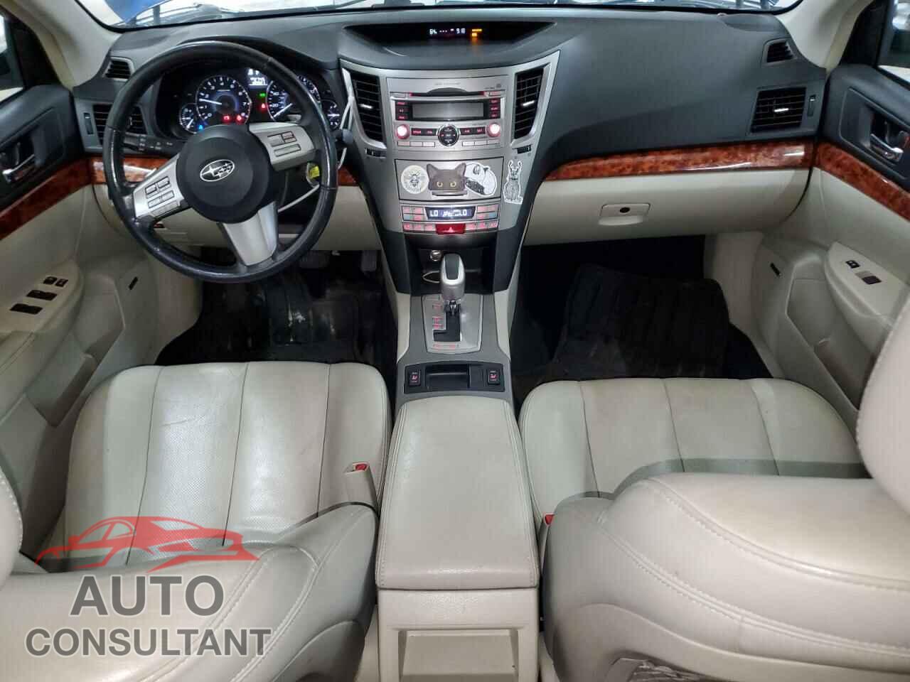 SUBARU OUTBACK 2011 - 4S4BRDKC8B2310879