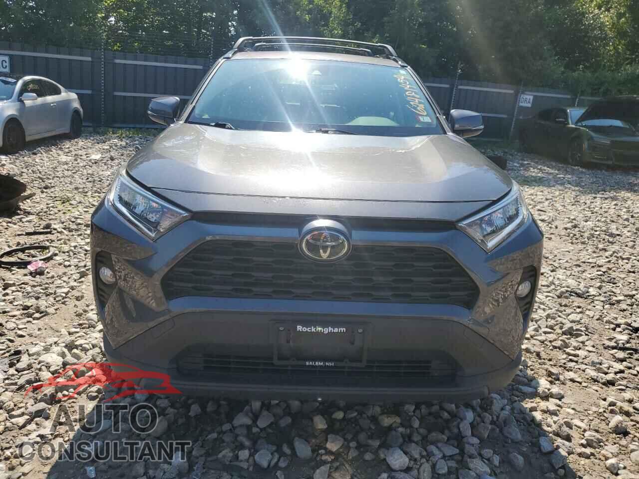 TOYOTA RAV4 2019 - JTMP1RFV2KD014173