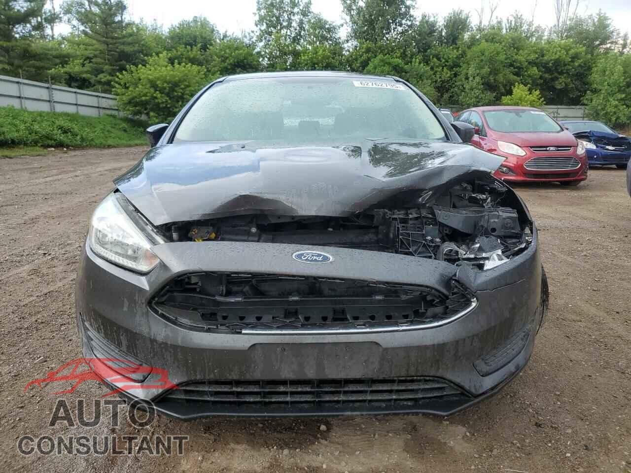 FORD FOCUS 2017 - 1FADP3E27HL234516