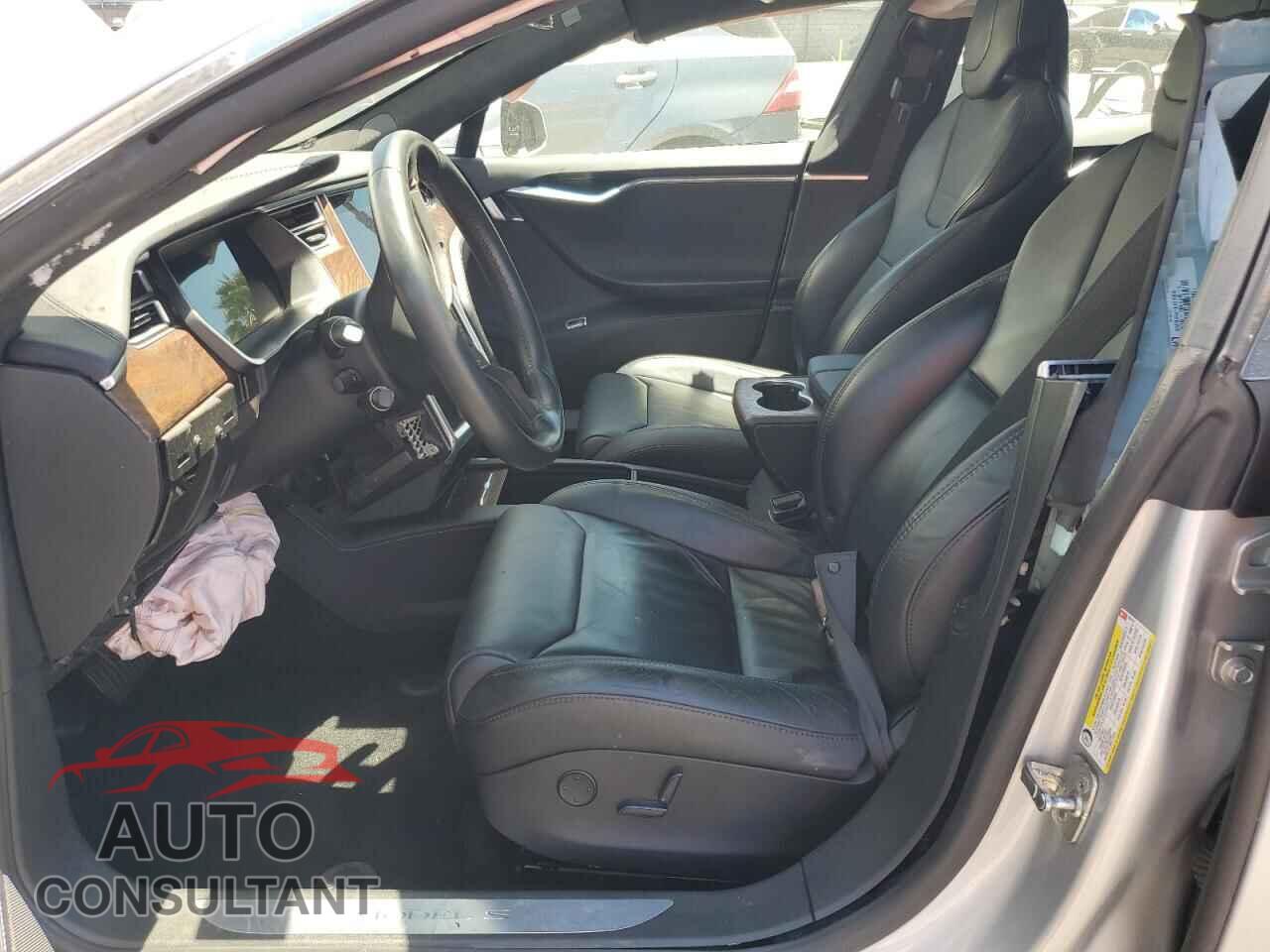 TESLA MODEL S 2017 - 5YJSA1E10HF203187