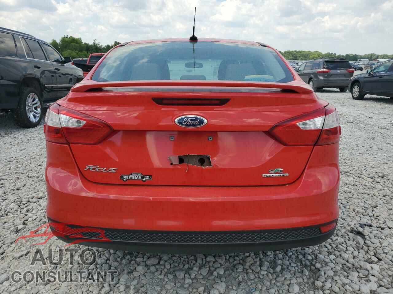 FORD FOCUS 2014 - 1FADP3F26EL376186