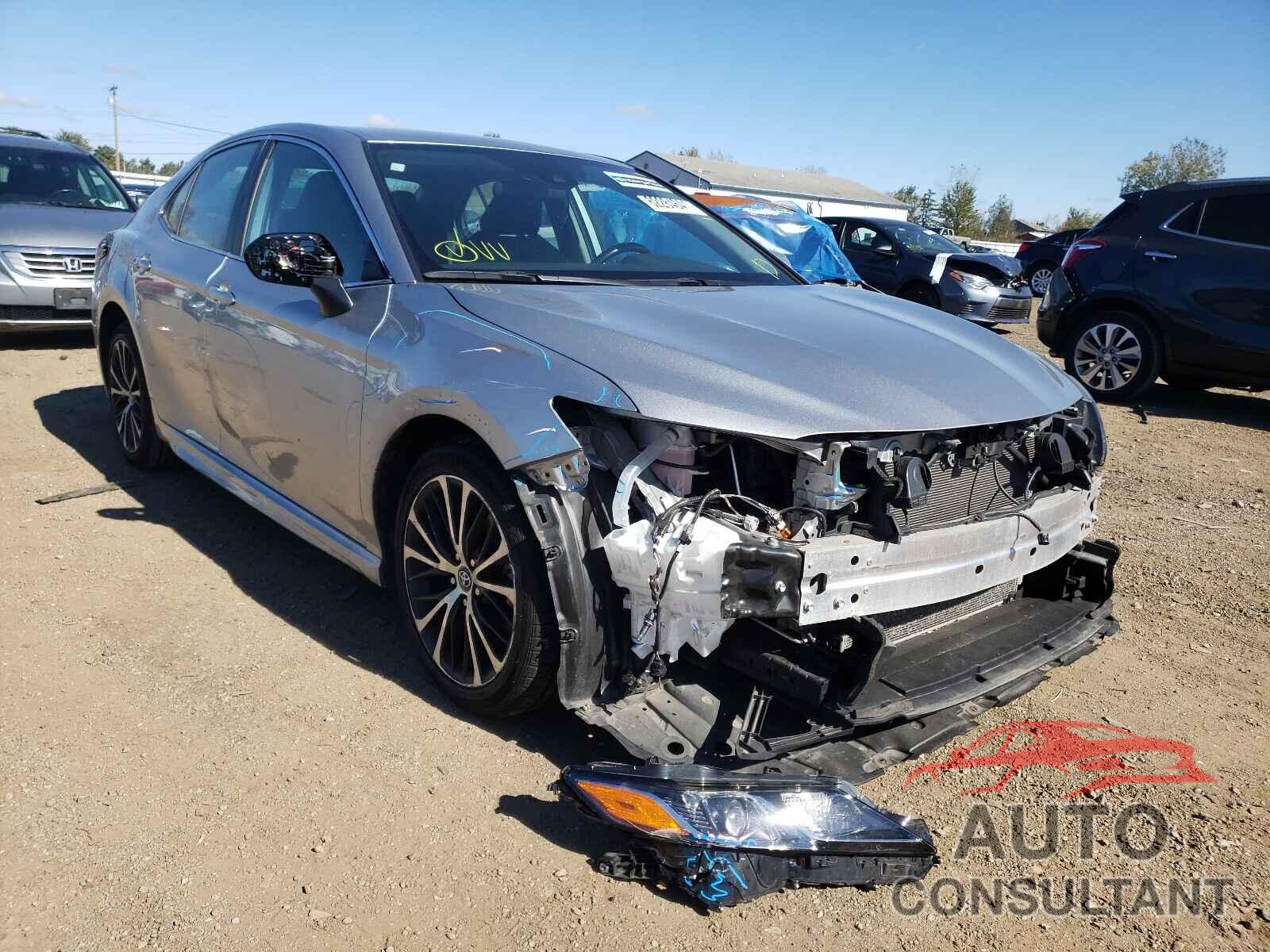 TOYOTA CAMRY 2020 - 4T1G11AKXLU924777