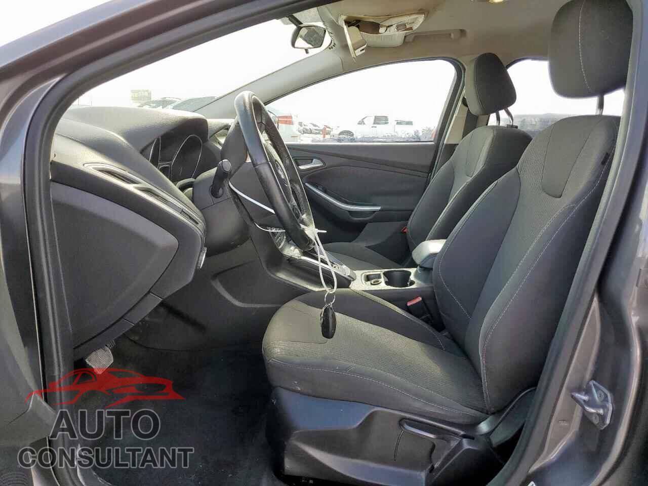 FORD FOCUS 2012 - 1FAHP3N26CL172407