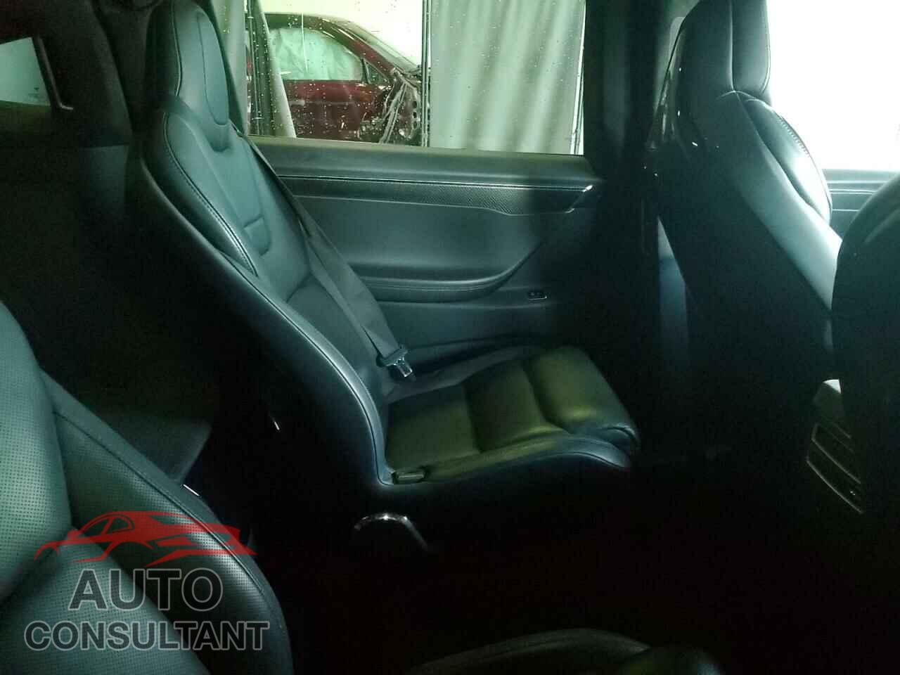 TESLA MODEL X 2016 - 5YJXCBE45GF008460