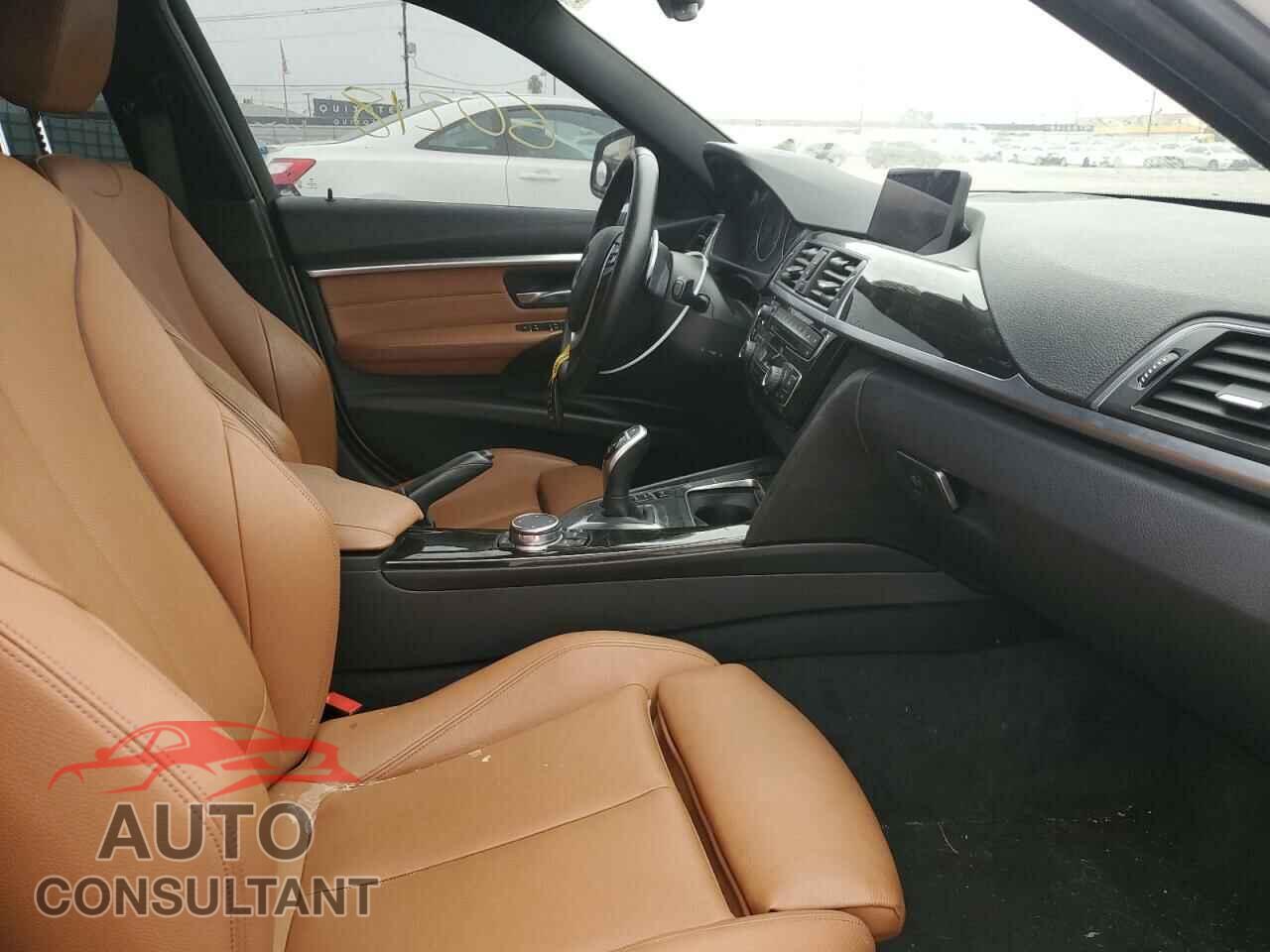 BMW 3 SERIES 2016 - WBA8E9G54GNU28299