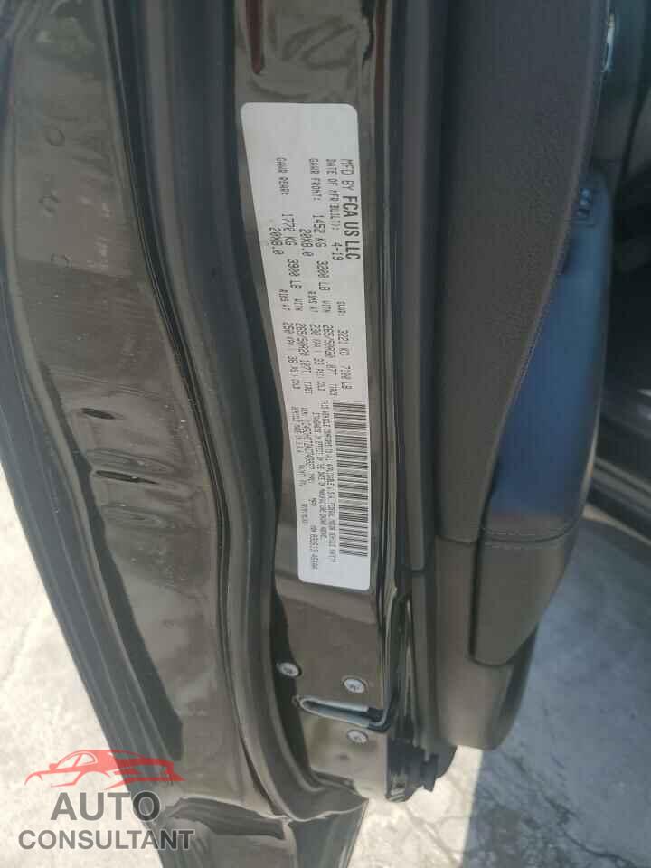 DODGE DURANGO 2019 - 1C4SDHCT2KC743827