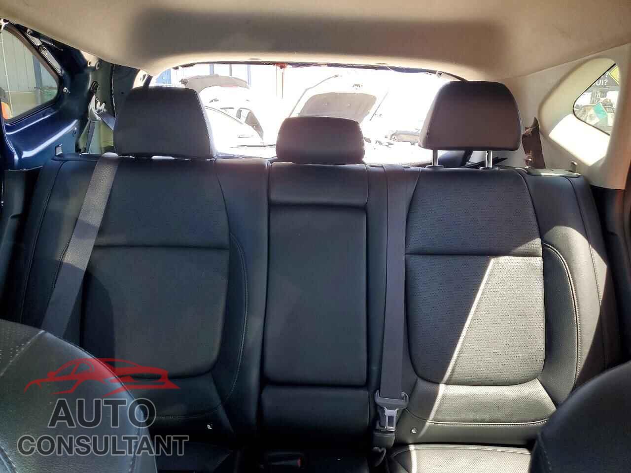 KIA SELTOS 2021 - KNDETCA20M7084445