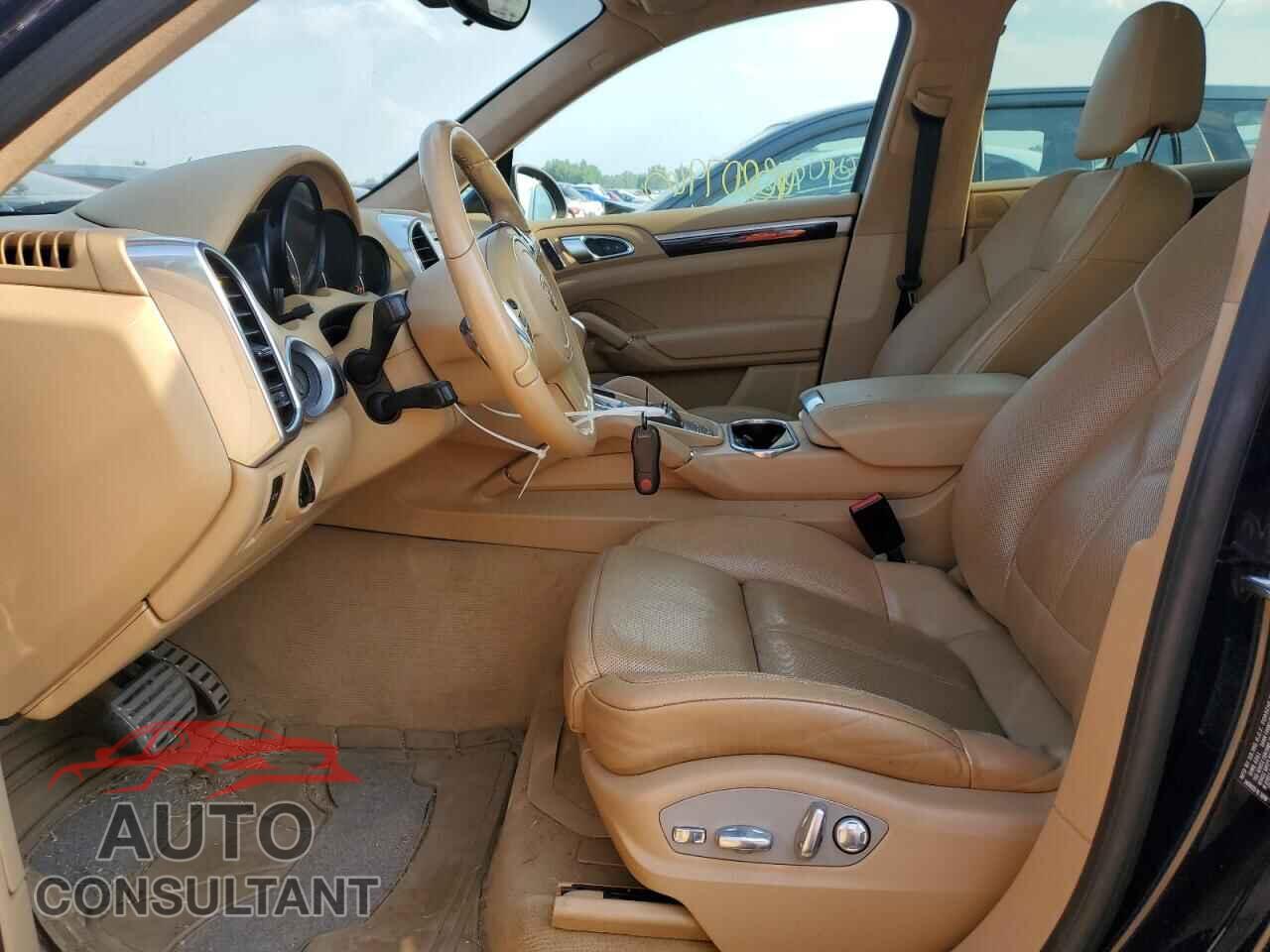 PORSCHE CAYENNE 2013 - WP1AD2A23DLA79929